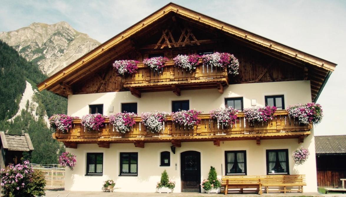 Auenhof Appartement Gschnitz Buitenkant foto