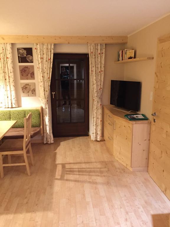 Auenhof Appartement Gschnitz Buitenkant foto